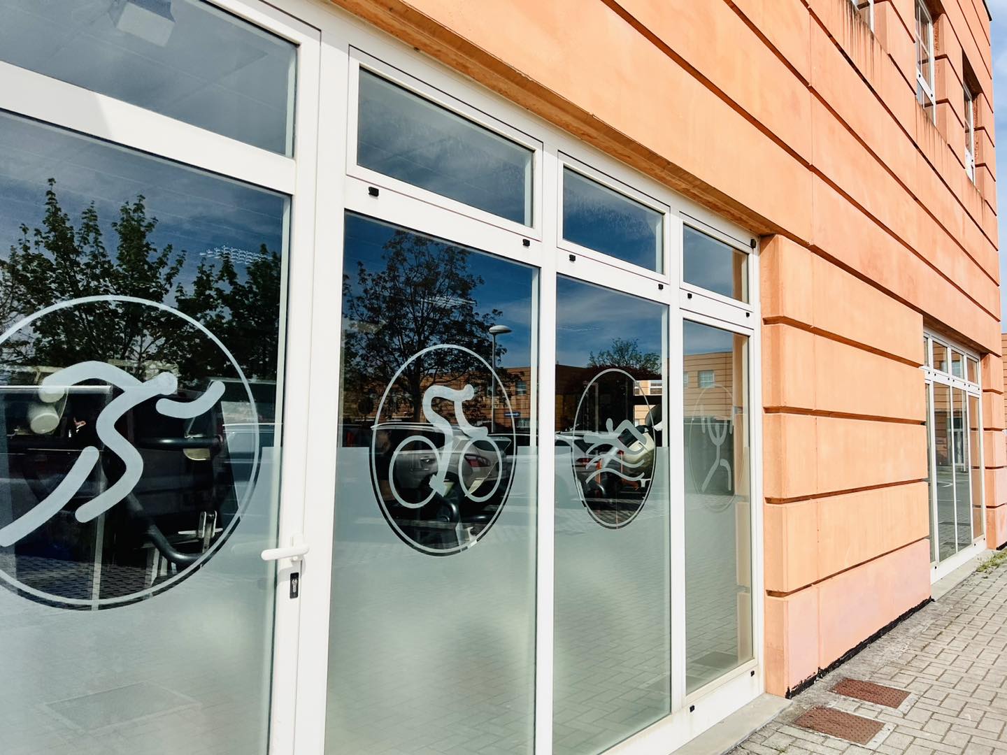 BODY CENTER10